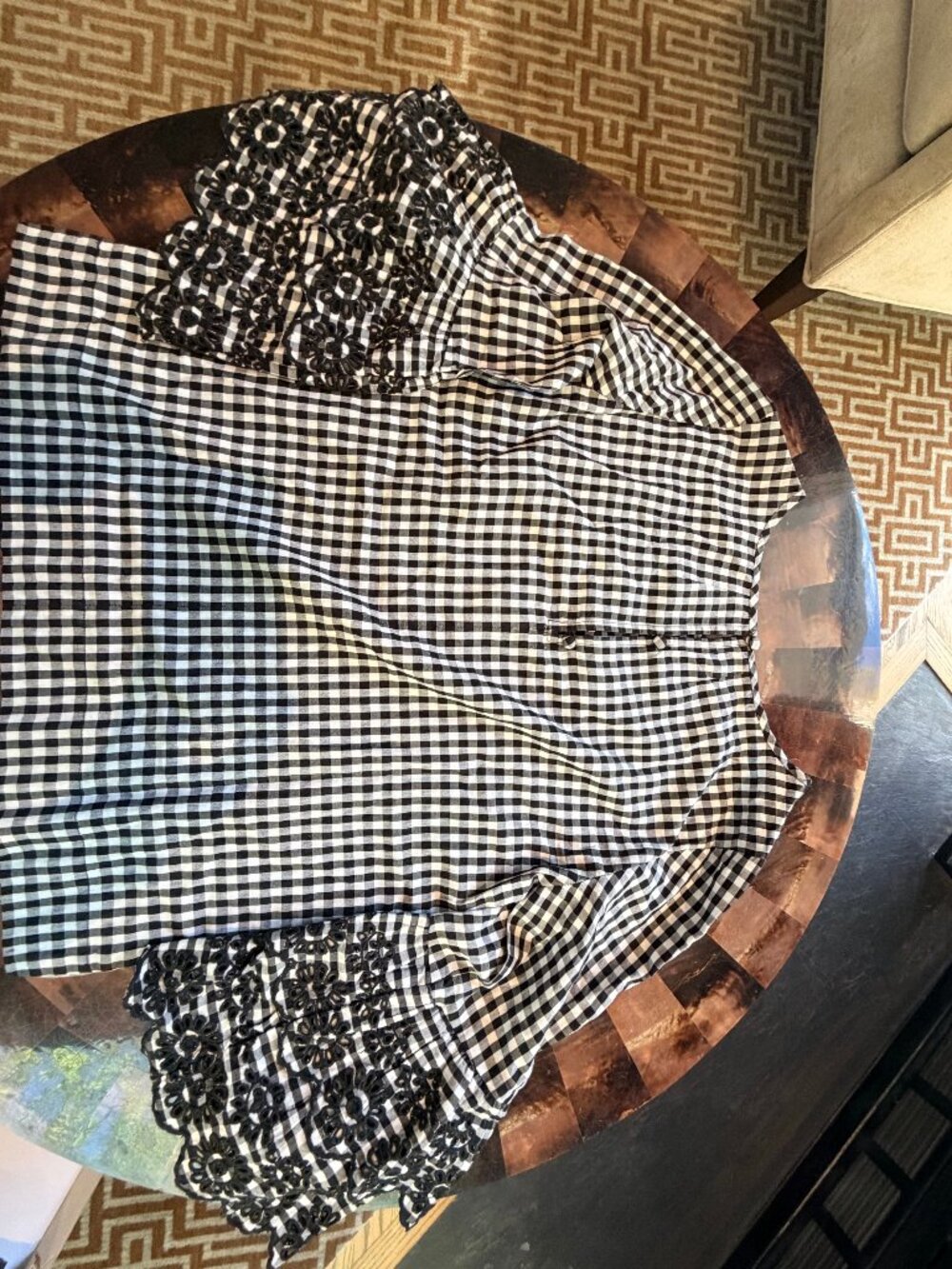 EUC J. Crew Gingham Top Embroidered Bell Sleeve Size 2 - Picture 6 of 11